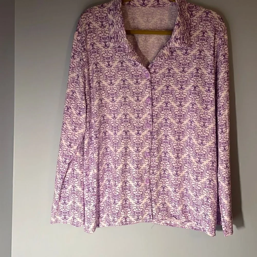 Woman’s Large Pajama Set - Picture 4 of 6